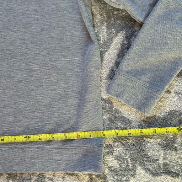 Vineyard Vines Boy’s Gray Quarter-Zip Sweater Size X-Large - Picture 4 of 4